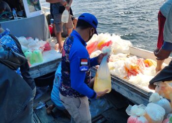 Pemburu Ikan Hias Diringkus Polairud, 860 Ekor Diamankan