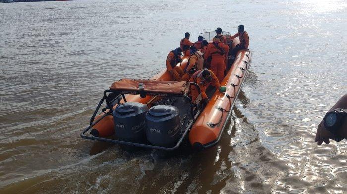 KM Bunga Lestari 09 Tenggelam Dihantam Ombak, Tiga ABK Hilang