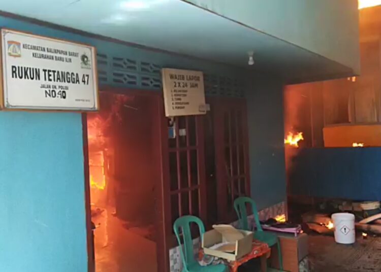 Tiga RT Hangus Terbakar