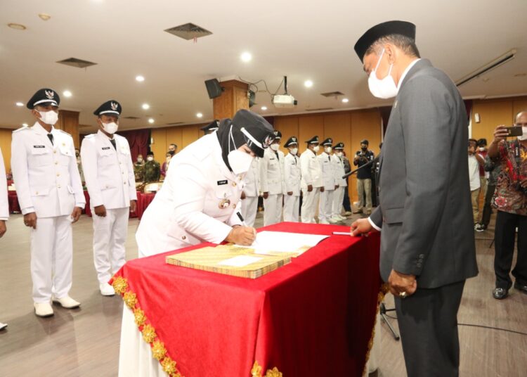 14 Kepala Desa Resmi Dilantik, Hamdam : Saudara Dituntut Membawa Perubahan Lebih