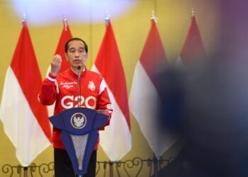 Kunjungi Titik Nol Kilometer IKN, Jokowi Lakukan Penyatuan Tanah dan Air Dari 34 Provinsi