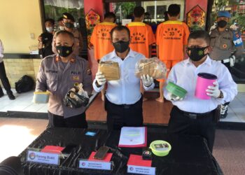 1,3 Kg Ganja Asal Tangerang Gagal Edar, Tiga Pelaku Diciduk