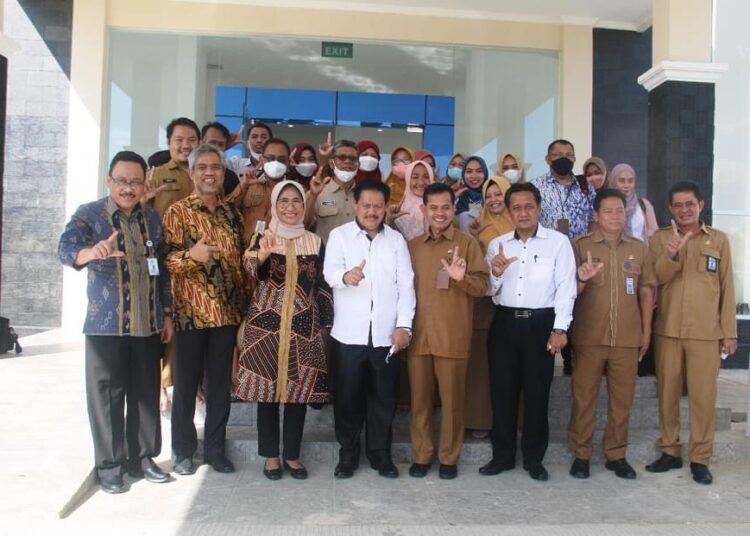 Kepala Perpusnas RI Tinjau Gedung Layanan Perpustakaan Daerah di PPU