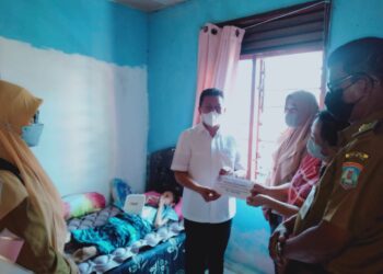 Bentuk Kepedulian, Parlindungan Santuni Dua Warga Sungai Nangka