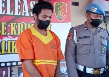 Buruh Harian Lepas di Balikpapan Nekat Curi HP Untuk Beli Sabu