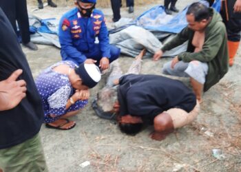 Niat Tolong Ibu, Sabrina Tewas Terseret Ombak