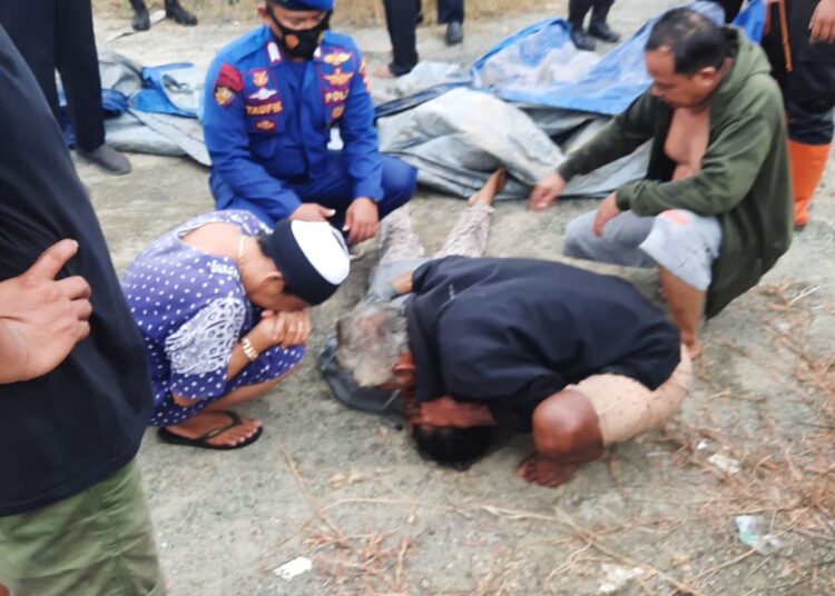 Niat Tolong Ibu, Sabrina Tewas Terseret Ombak