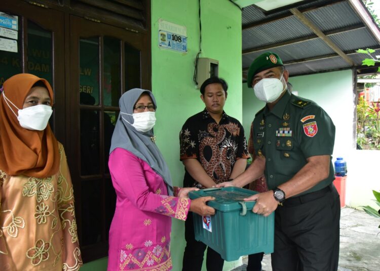 Sambut HUT Ke-64 Kodam VI/Mlw, Para Jenderal Anjangsana Ke Rumah Warakawuri 