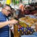 Menteri Perdagangan Tinjau Pasar Klandasan, Cek Harga Minyak Curah dan Kebutuhan Pokok
