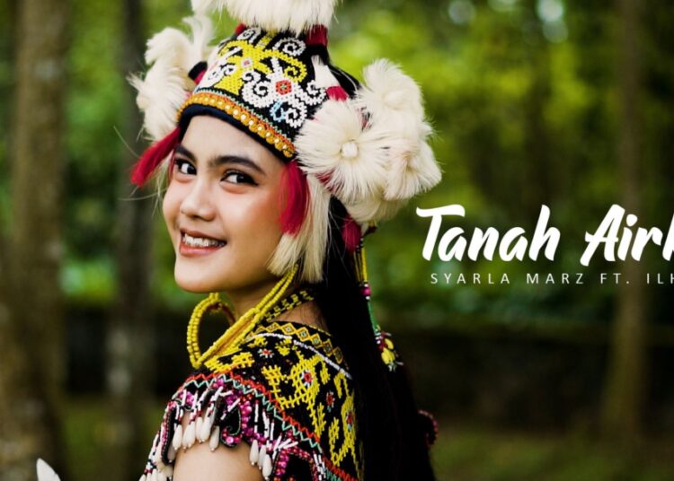 Wujudkan Impian Sang Ibunda, Syarla Marz Rilis Cover Lagu “Tanah Airku” di Hari Kemerdekaan