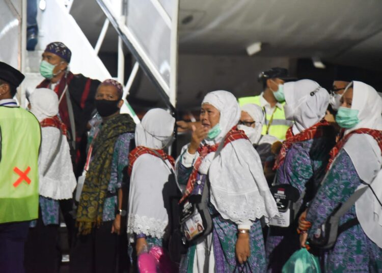 Jemaah Haji Debarkasi Kloter Pertama Tiba di SAMS Sepinggan