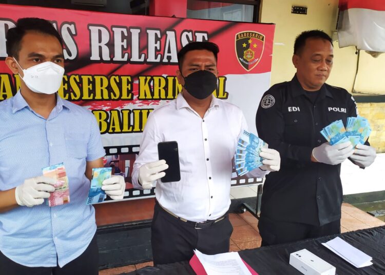 Beli Iphone Pakai Uang Palsu, Dua Remaja di Balikpapan Ditangkap Polisi