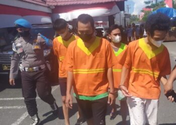 Pelaku Curanmor Ditangkap Polisi, Saat Digeledah Temukan Sajam dan Ganja