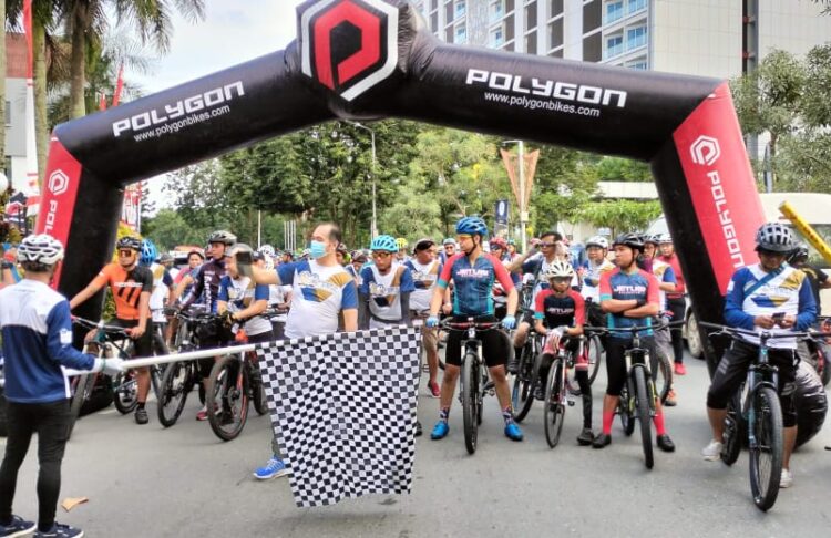 Rangkaian Anniversary ke-49 Blue Sky Hotel, 502 Pesepeda Ikuti Gowes Gaul