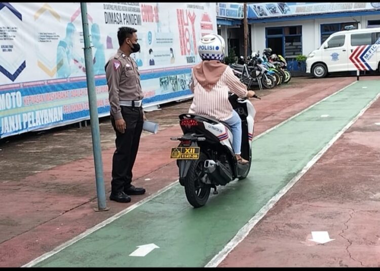 Satlantas Polres Kukar Berikan Bimbel Ujian Praktek Gratis ke Masyarakat