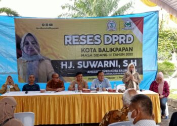 Keluhkan Perbaikan Jalan, Suwarni Akan Perjuangkan Usulan Warganya