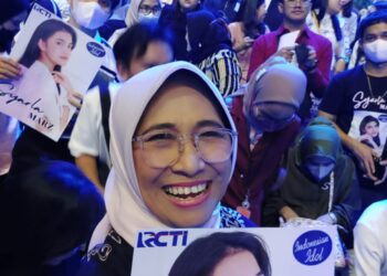 Nonton Langsung !!! Hetifah Ajak Warga Kaltim Dukung Syarla di Ajang Indonesian Idol