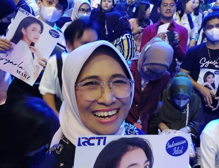Nonton Langsung !!! Hetifah Ajak Warga Kaltim Dukung Syarla di Ajang Indonesian Idol
