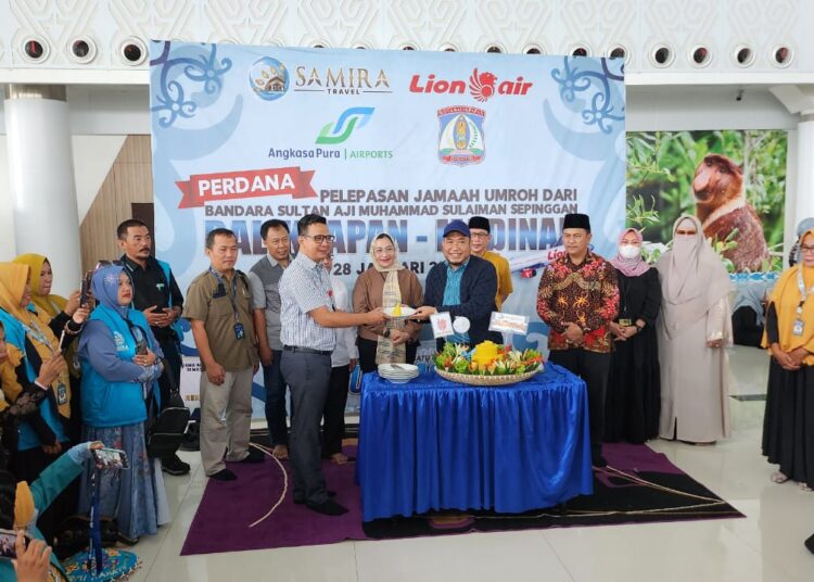 Tanpa Transit, Lion Air Layani Penerbangan Umrah Perdana Balikpapan-Madinah