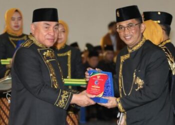 Pemkot Balikpapan Raih 16 Panji Keberhasilan Pembangunan