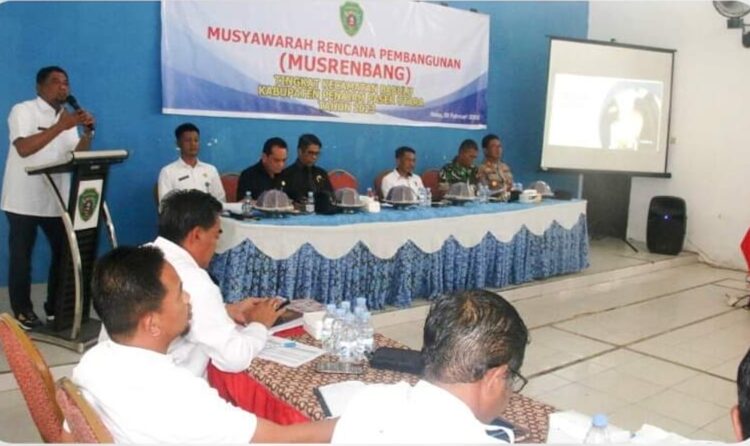 Hamdam Buka Musrenbang di Kecamatan Babulu