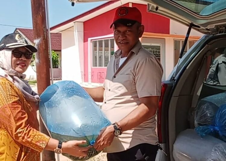 Berikan Bantuan 5.000 Bibit Ikan Nila Monosex ke SMK 2 Waru