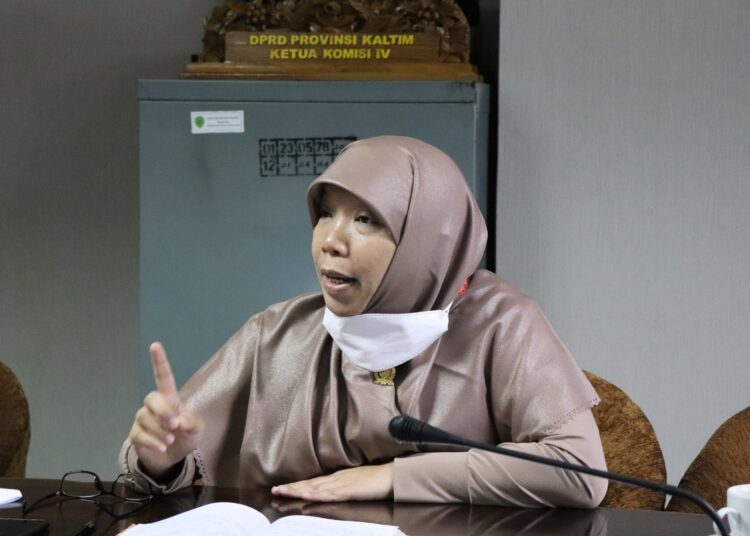 Bunda Fitri Ajak Wanita Kaltim Melek Politik