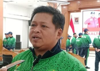 Wacana Jadi Markas Borneo FC, Dispora Kukar Percantik Rumput Stadion Aji Imbut