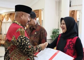 16 Pejabat Dilantik, Ini Pesan Bupati Kukar