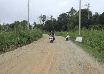 Jalan Penghubung ke 4 Desa Diperbaiki