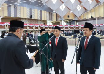 Dua Legislatif Kaltim Resmi Dilantik