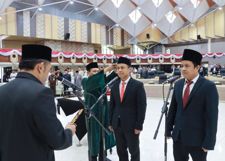 Dua Legislatif Kaltim Resmi Dilantik