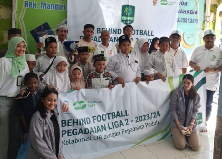 Pegadaian Ajak Pecinta Bola Peduli Lingkungan dan Sosial Lewat Behind Football Liga 2