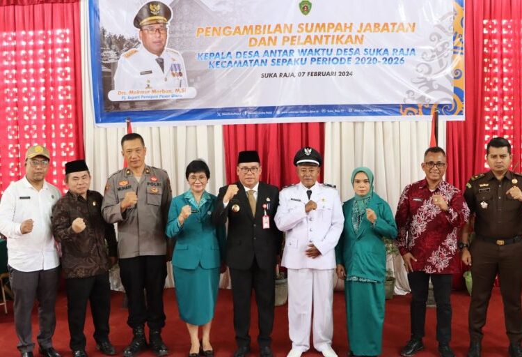 Lantik Kepala Desa Sukaraja, Pj. Bupati Tekankan Kemandirian Desa