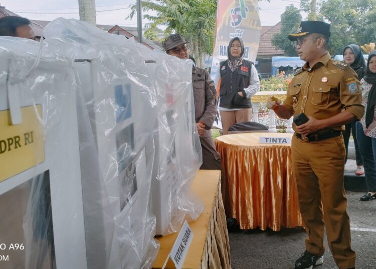 Rahmad Mas’ud Tinjau Kesiapan TPS di Balikpapan, Targetkan Partisipasi Pemilih Capai 80 Persen