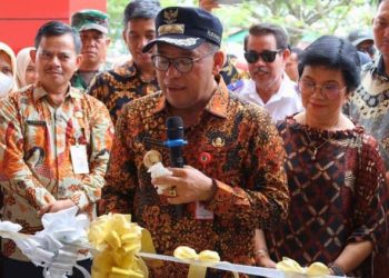 Berharap Jadi Penunjang Peningkatan Kualitas dan Mutu Sekolah, Makmur Marbun Resmikan Gedung SDN 026 Penajam