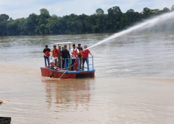 Keren ! Kecamatan Sebulu Punya Alat Fire Boat dan Fire Truck untuk Antisipasi Kebakaran