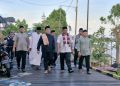 Pesona Desa Pela, Wabup Rendi Solihin Disambut Pesut Mahakam