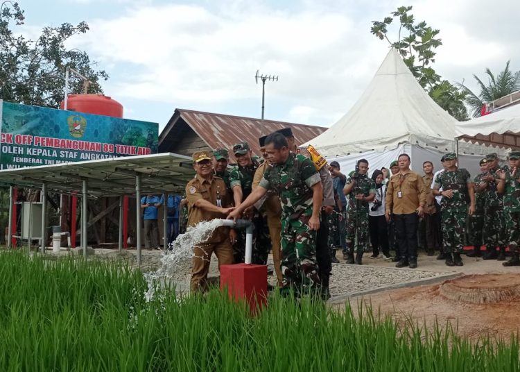 Petani Desa Sumber Sari Bersyukur, Diberi Fasilitasi Sumur Bor