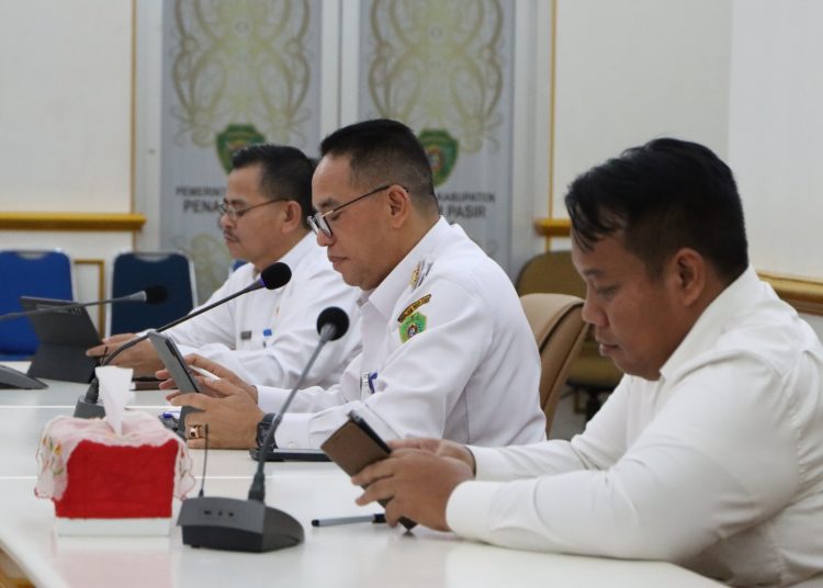 Pj Bupati PPU Pimpin Rakor Persiapan Perayaan Idul Fitri 1445 H