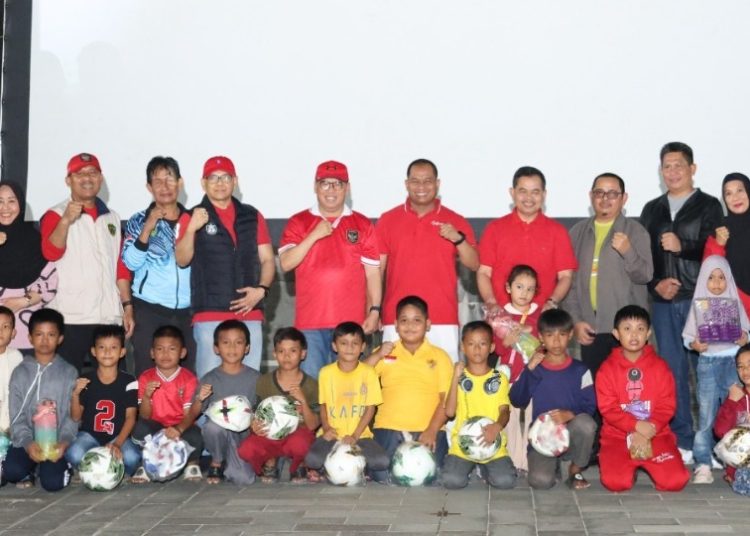 Semarak Gelaran Nobar Timnas U-23 di Alun-alun Pemkab PPU, Makmur Marbun Bagikan Doorprize