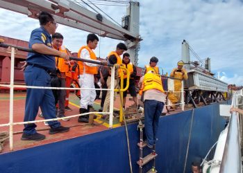 KM Mitra Bahari Tenggelam di Perairan Tanjung Puting, 16 ABK Dievakuasi