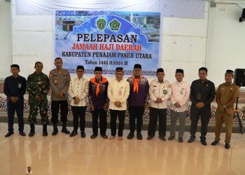 Pj Bupati PPU Lepas 141 Jemaah Calon Haji