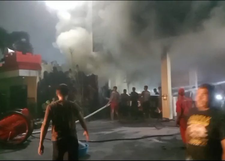 Gudang Datasemen Gegana Brimob Polda Kaltim Terbakar
