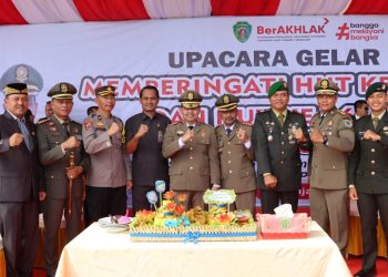 Tohar Pimpin Upacara Peringatan HUT Satpol-PP ke-74 dan Satlinmas ke-62