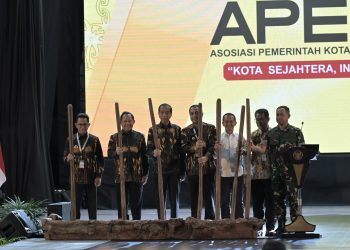 Kolaborasi Demi Keberlanjutan Kota Jadi Seruan Jokowi di Rakernas Apeksi XVII