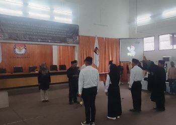 KPU Balikpapan Lantik Tiga Anggota PPS Melalui PAW