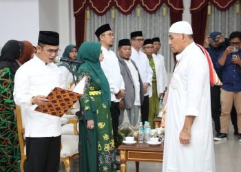 Wali Kota Balikpapan Lantik Pengurus Masjid At-Taqwa Periode 2024-2029