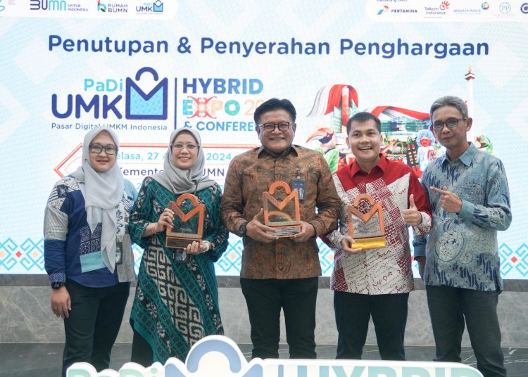 Dukung UMKM Naik Kelas, Pegadaian Borong Apresiasi di PaDi UMKM Expo