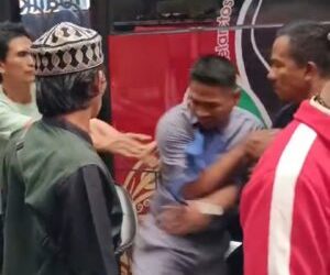 Driver Bus Bacitra Balikpapan di Intimidasi Sopir Angkot 